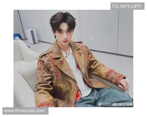 丁程鑫热爱足球明星的背后故事与他的偶像之路